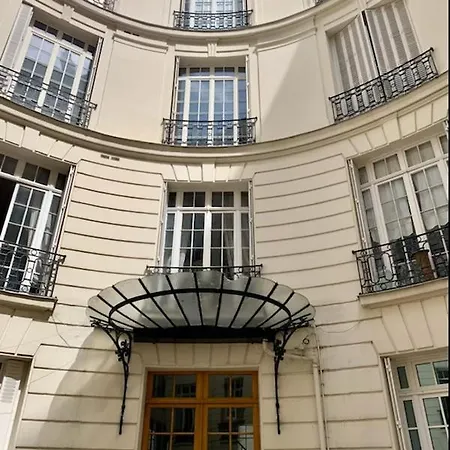 Apartment Incredible Olympic Nest