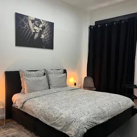 Apartment Incredible Olympic Nest