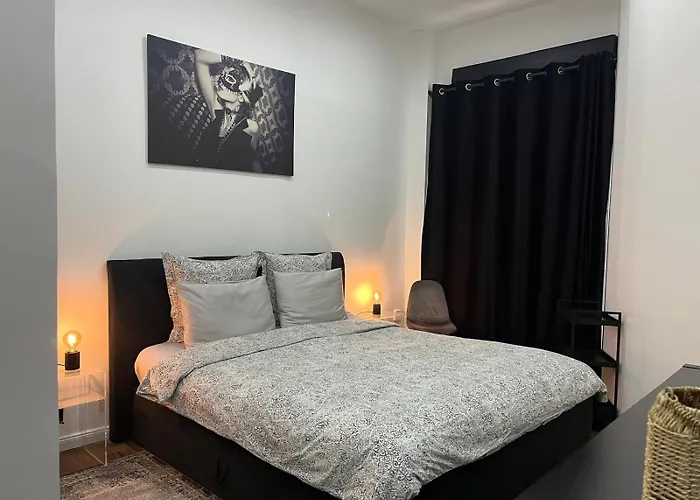 Apartment Incredible Olympic Nest